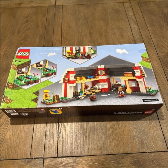 LEGO Minecraft Barn Building Set - Picture 2 of 2